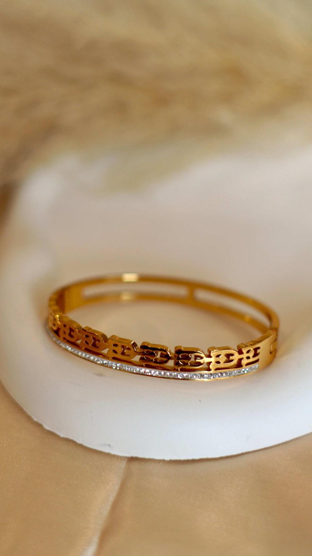 Elegant 18K Gold Plated Bracelet with Stone Detailing - Occean By Soumali