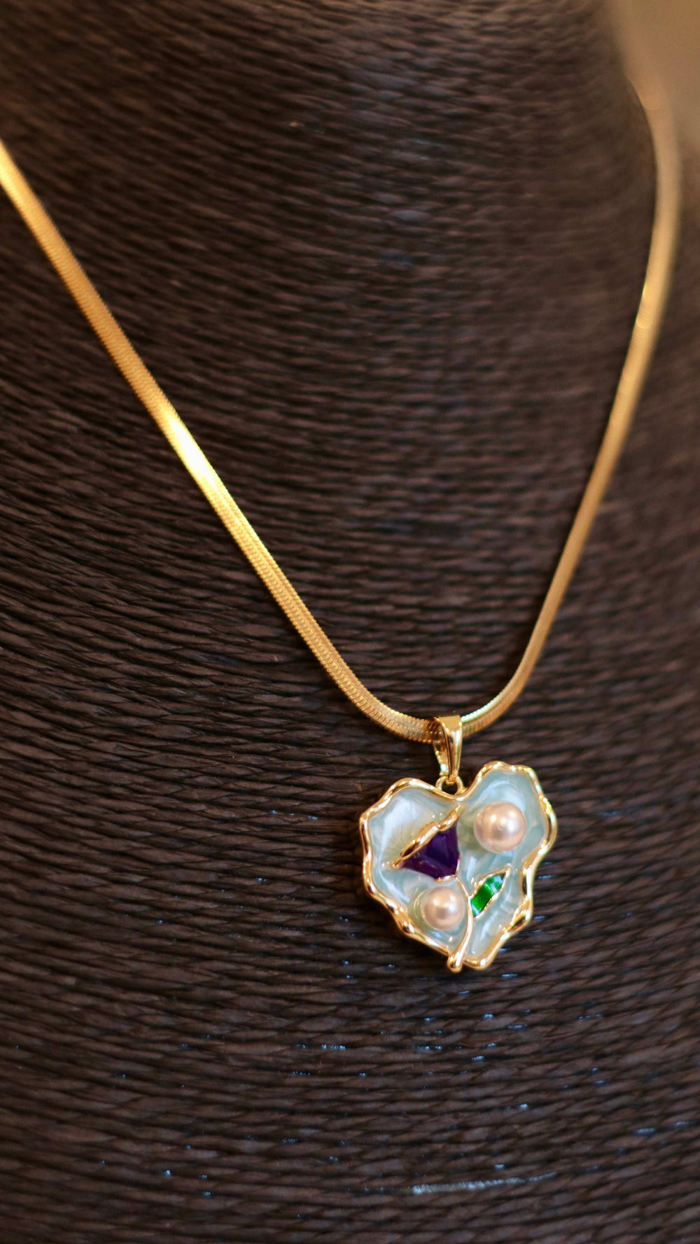Blue Chic Gold Chain Necklace with Pearl & Floral Heart Pendant - Occean By Soumali