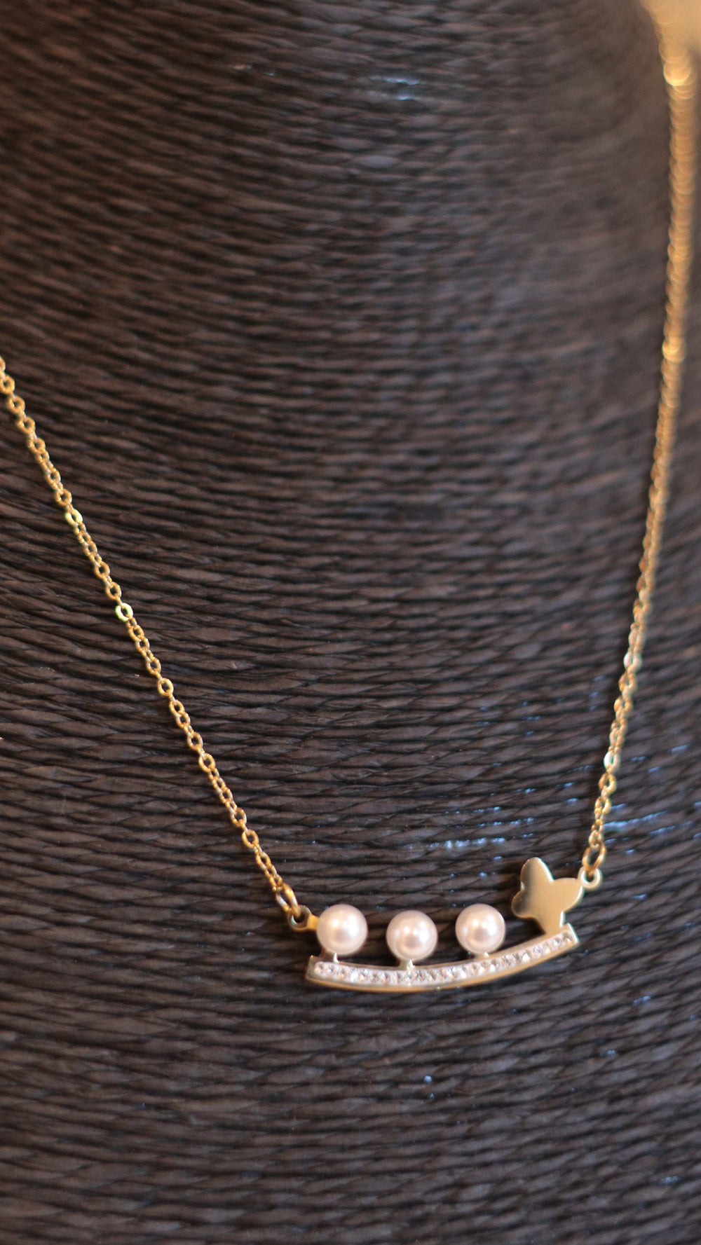 Elegant Pearl & Rhinestone Bar Necklace - Occean By Soumali