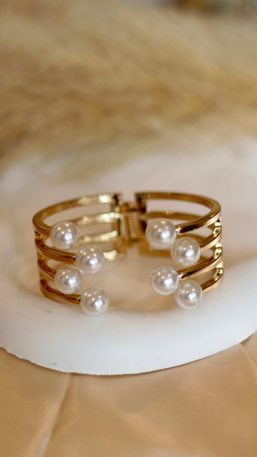 Extremely Beautiful Gold-Plated Pearl Detailing Bracelet - Occean By Soumali