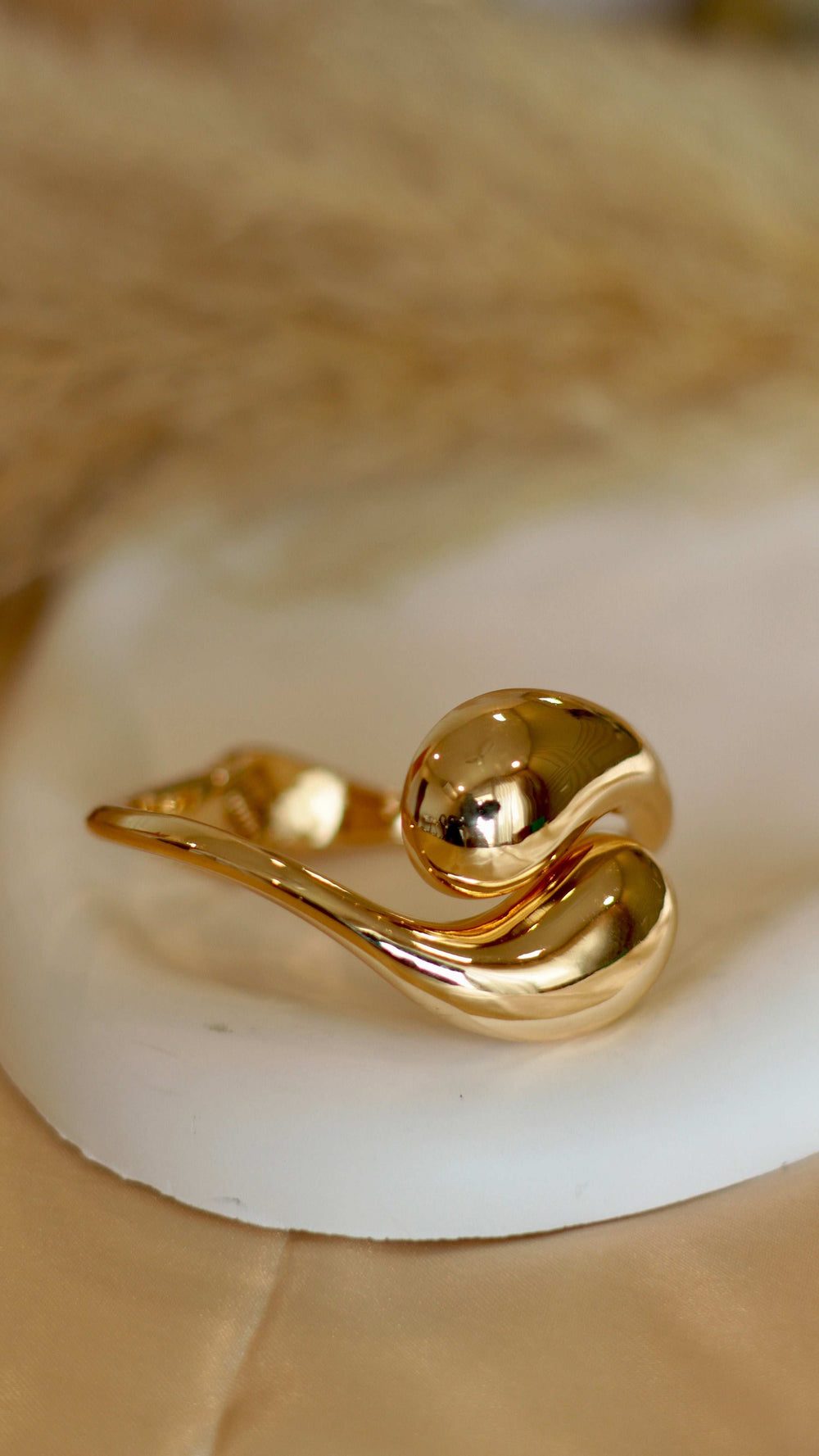 Golden Elegant Open Petal Kada Bracelet - Anti-Tarnish - Occean By Soumali