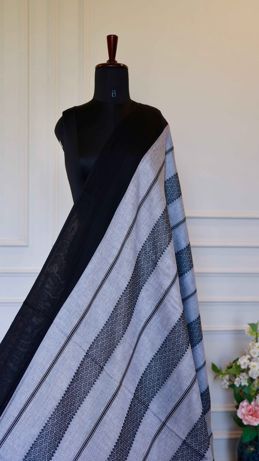 Monochrome Handloom Cotton Saree with Intricate Thread Work