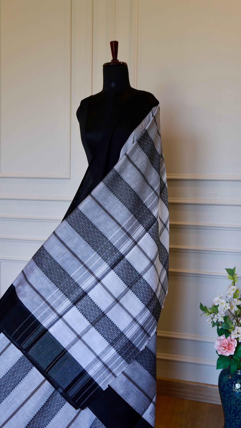 Monochrome Handloom Cotton Saree with Intricate Thread Work
