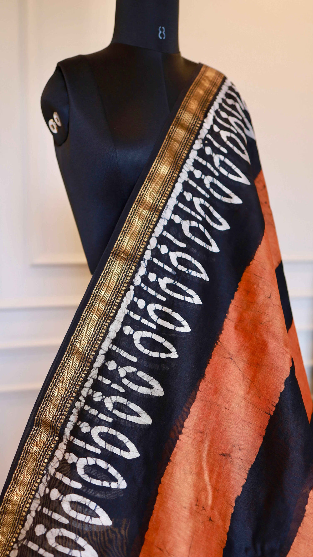 Handblock Printed Maheshwari Silk Saree – Rust & Black
