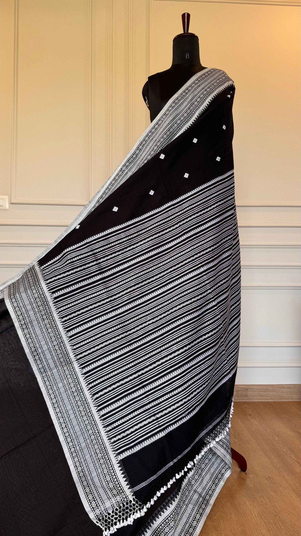 Black Handloom Cotton Saree with Intricate White Thread Work | TITAFU