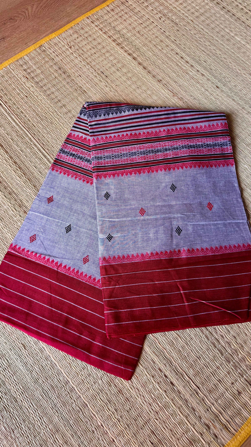 Authentic Grey & Red Dhonekhali Cotton Saree with Traditional Thread Work