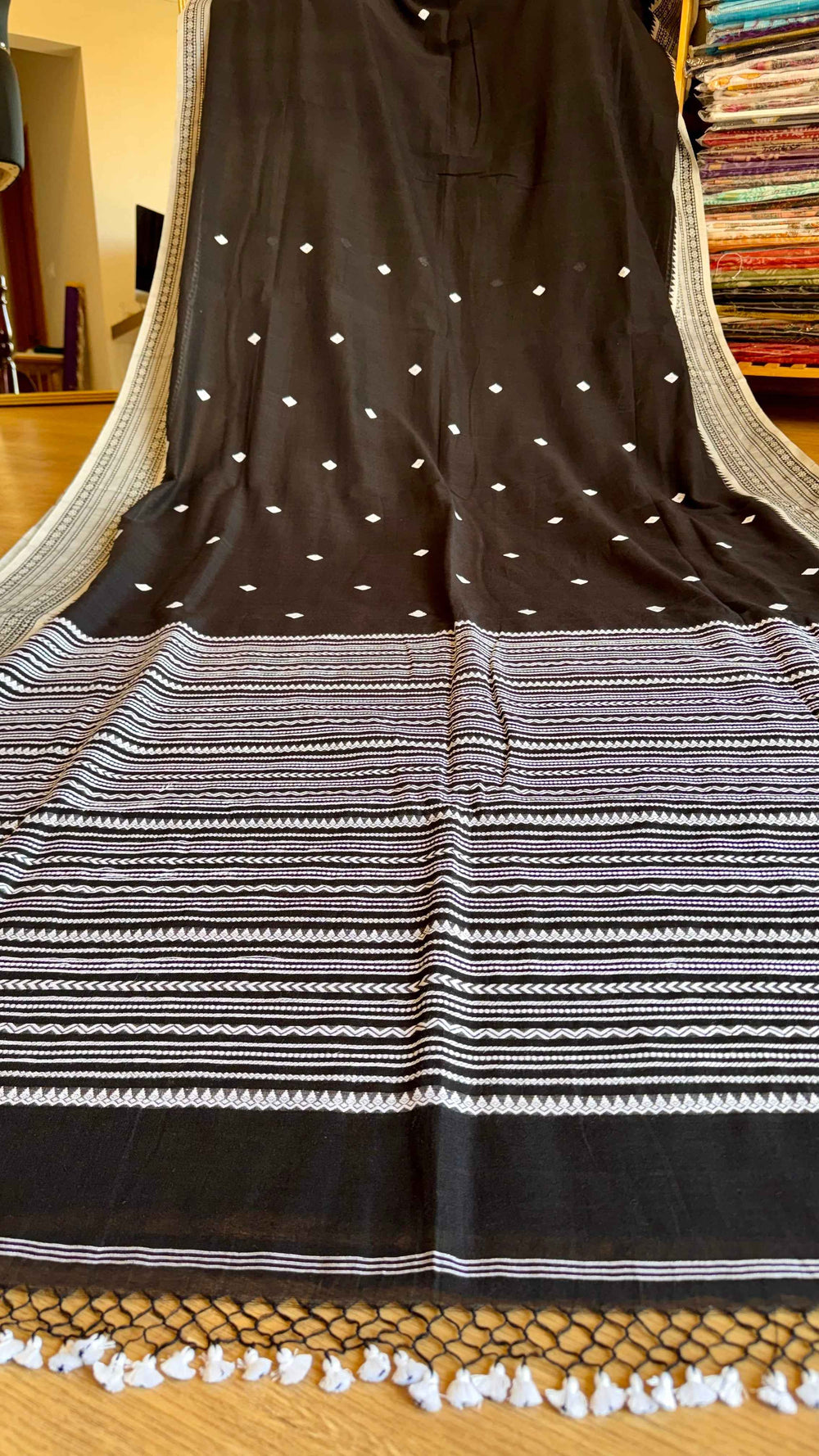 Black Handloom Cotton Saree with Intricate White Thread Work | TITAFU