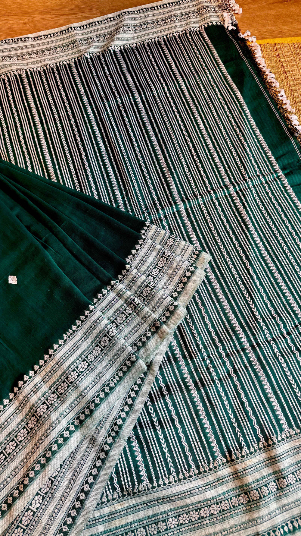 Deep Emerald Handloom Cotton Saree with Intricate White Thread Work
